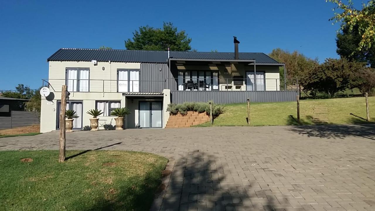 Lola'S Self Catering Accommodation Clarens Extérieur photo
