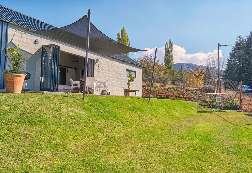 Lola'S Self Catering Accommodation Clarens Extérieur photo