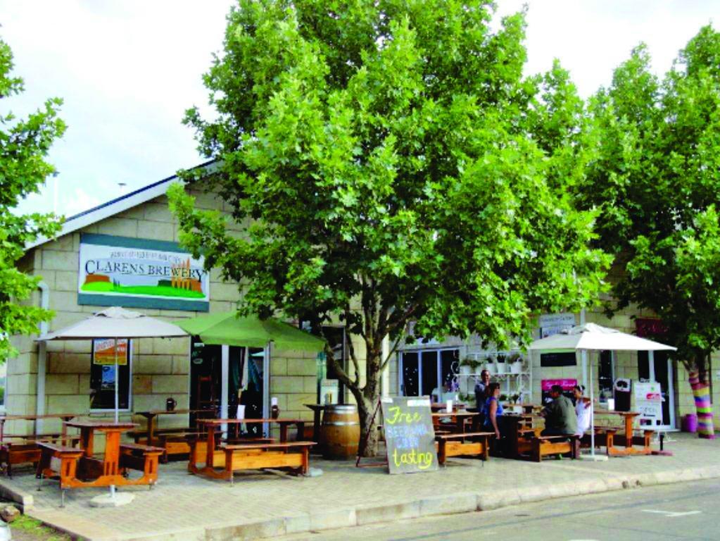 Lola'S Self Catering Accommodation Clarens Extérieur photo