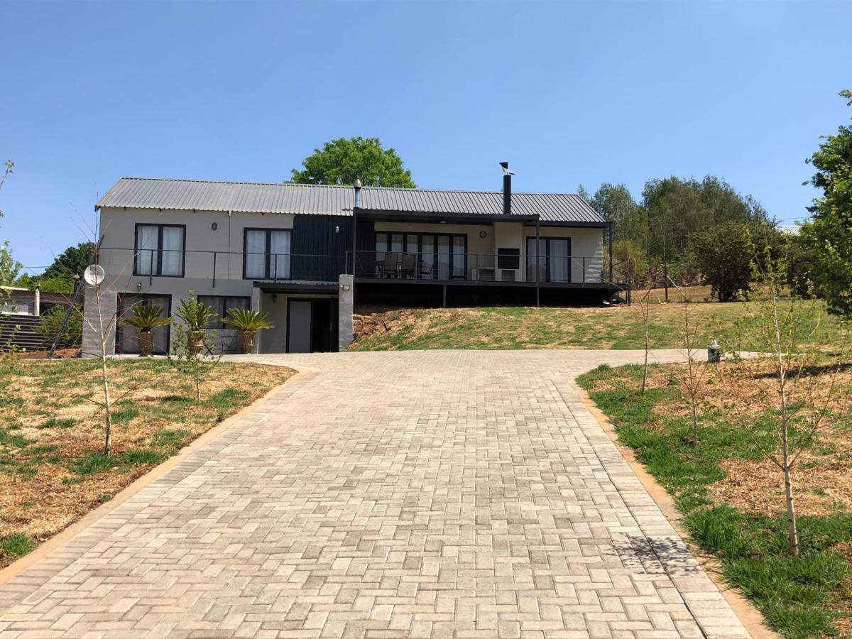 Lola'S Self Catering Accommodation Clarens Extérieur photo