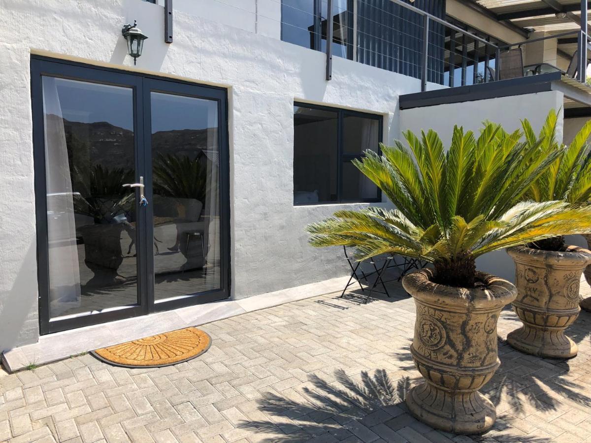 Lola'S Self Catering Accommodation Clarens Extérieur photo