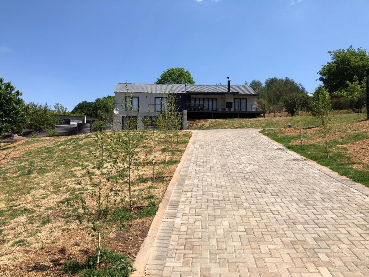 Lola'S Self Catering Accommodation Clarens Extérieur photo