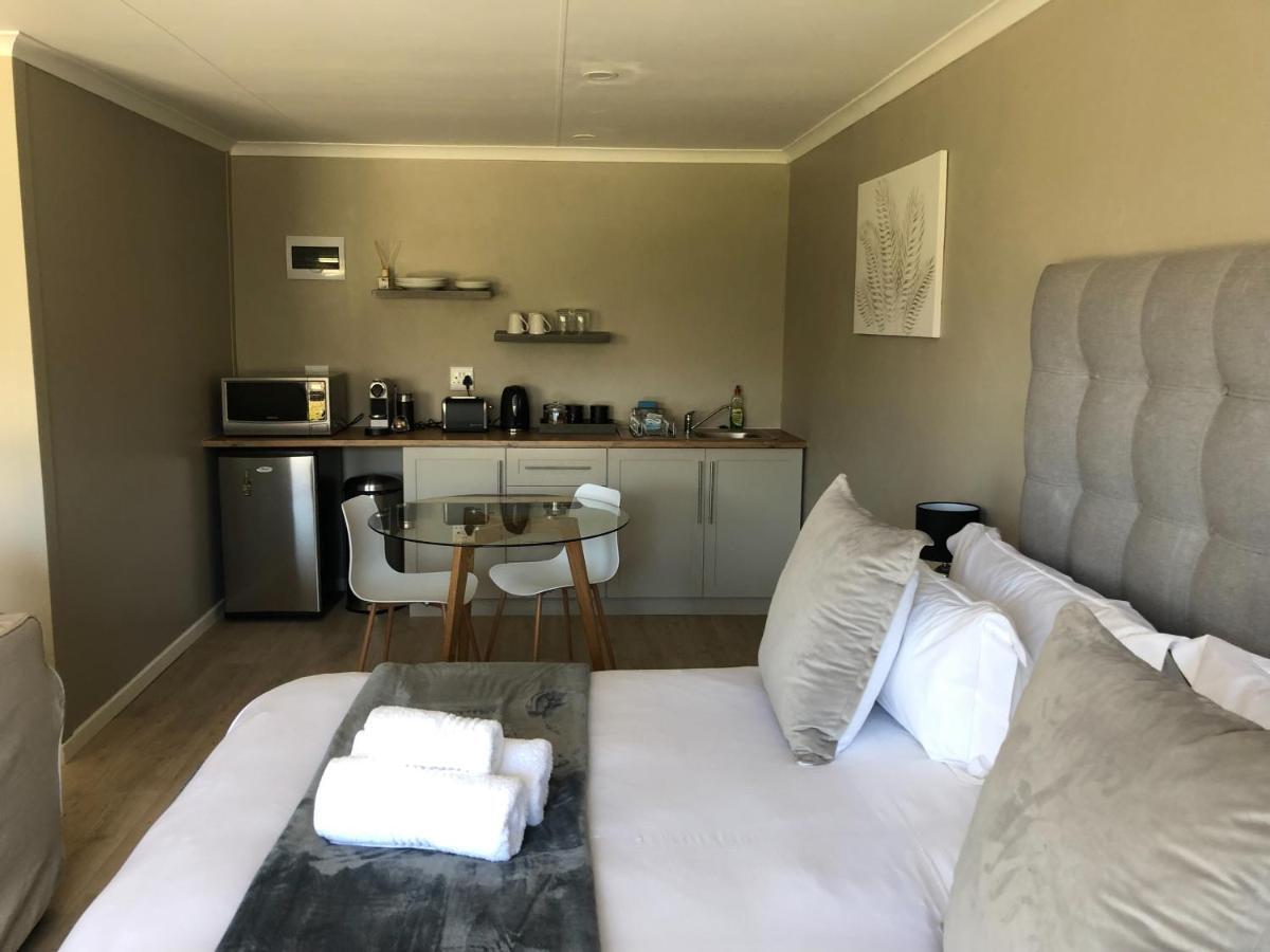 Lola'S Self Catering Accommodation Clarens Extérieur photo