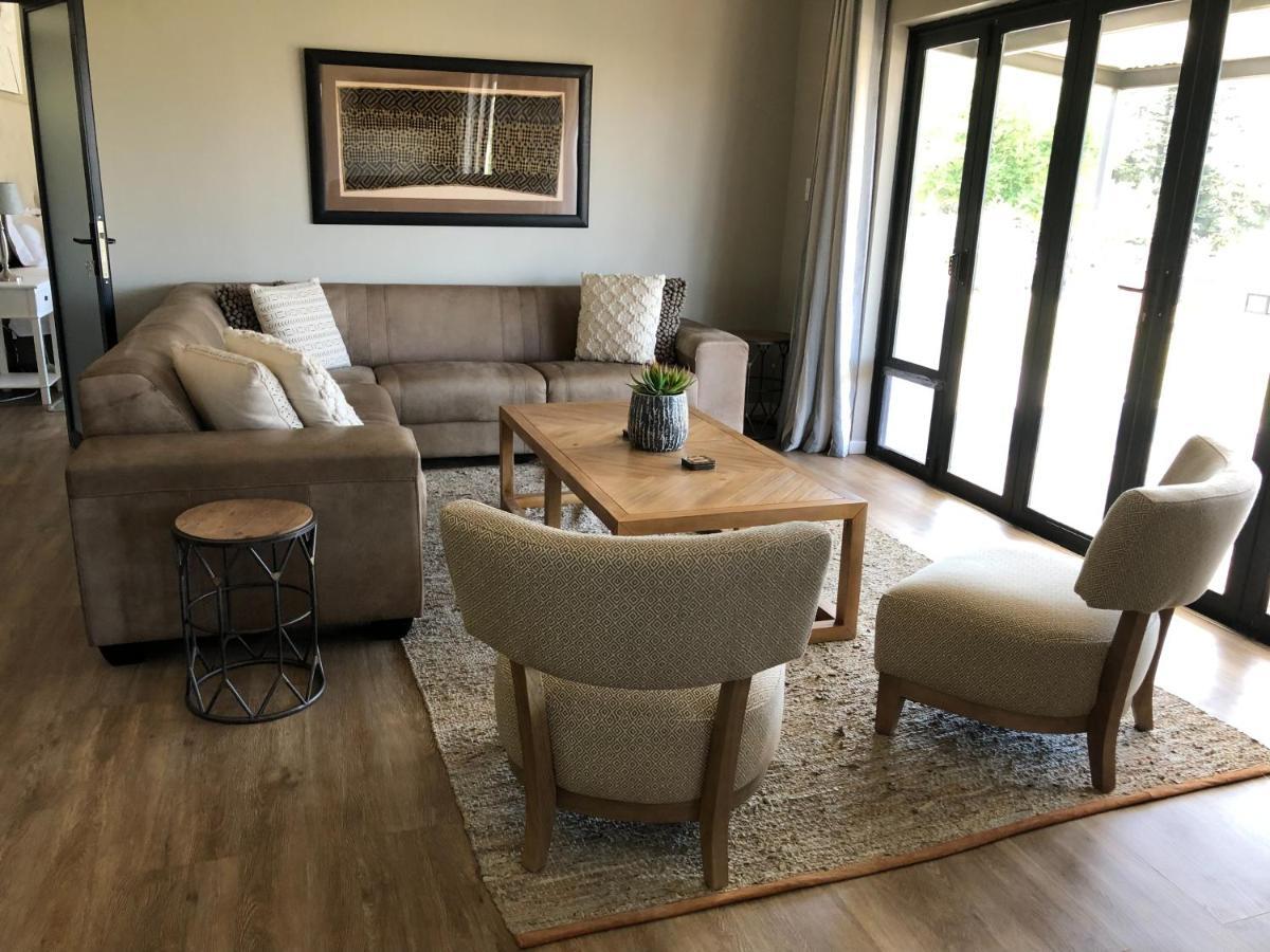 Lola'S Self Catering Accommodation Clarens Extérieur photo