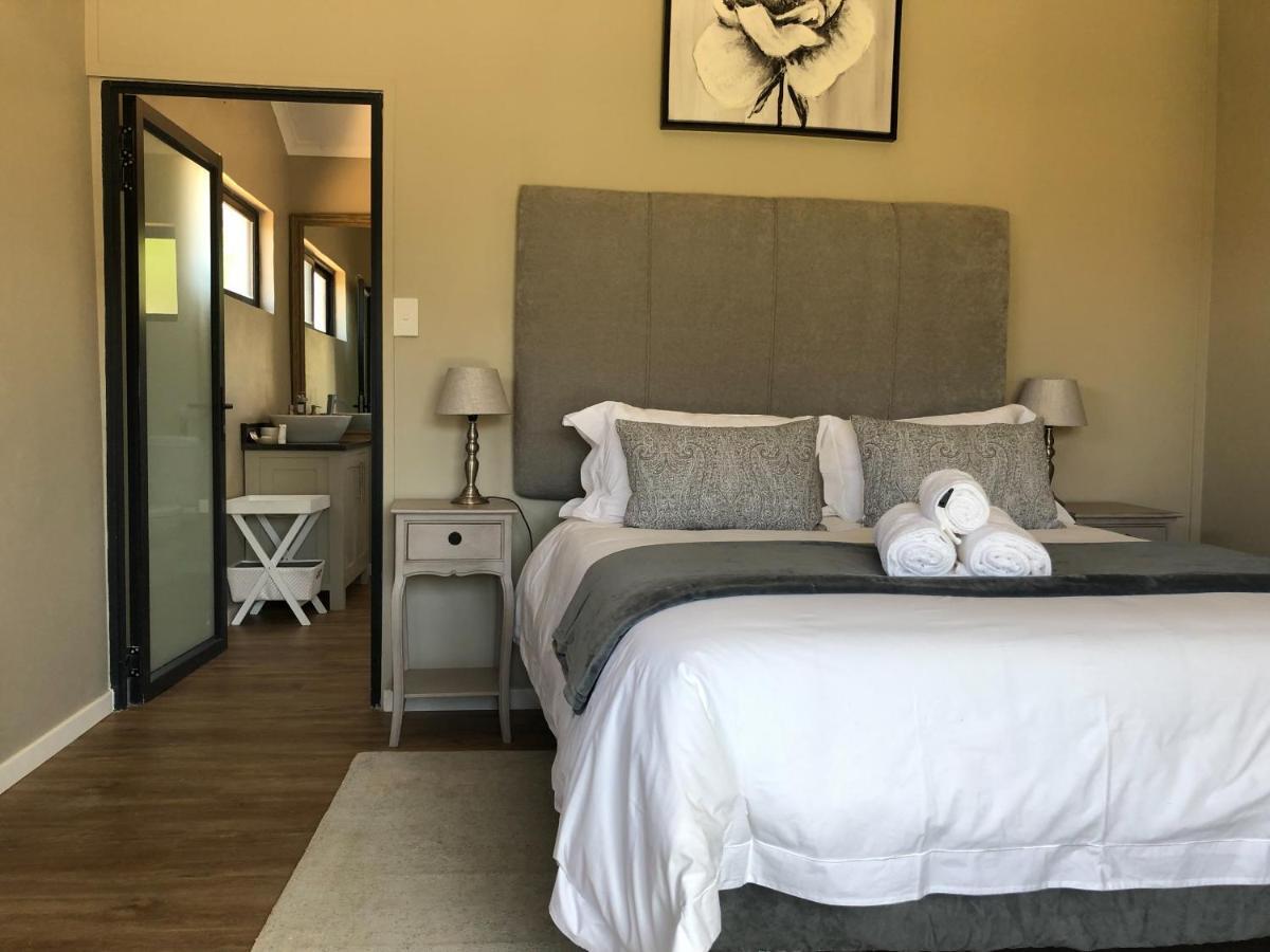 Lola'S Self Catering Accommodation Clarens Extérieur photo